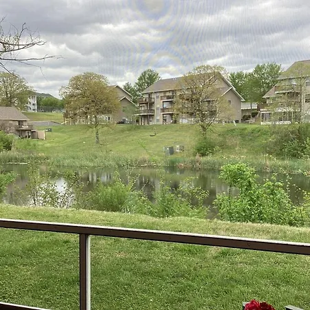 A Little Lake Retreat